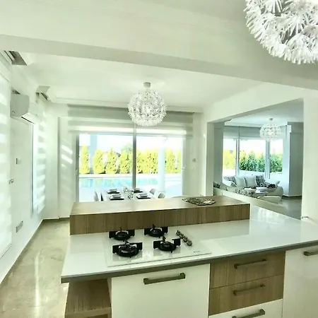Holiday Villa *