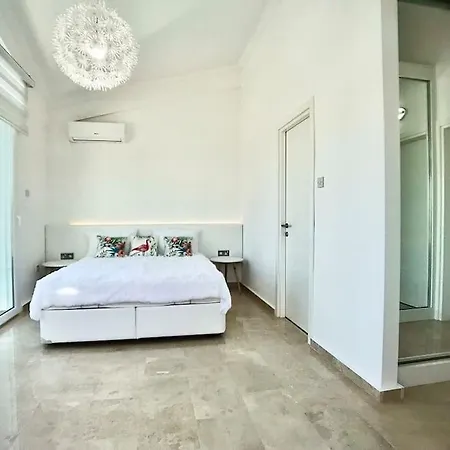 Holiday * Karavas (Northern Cyprus)